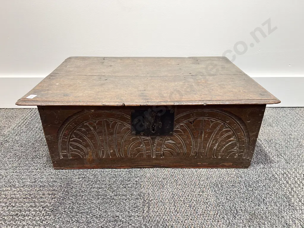 C18th Oak Bible Box Image 1++