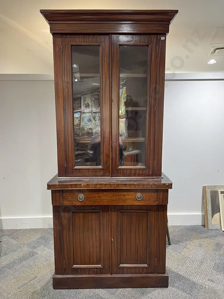 Victorian Mahogany Cabinet Bookcase of Neat Proportions Image 1++