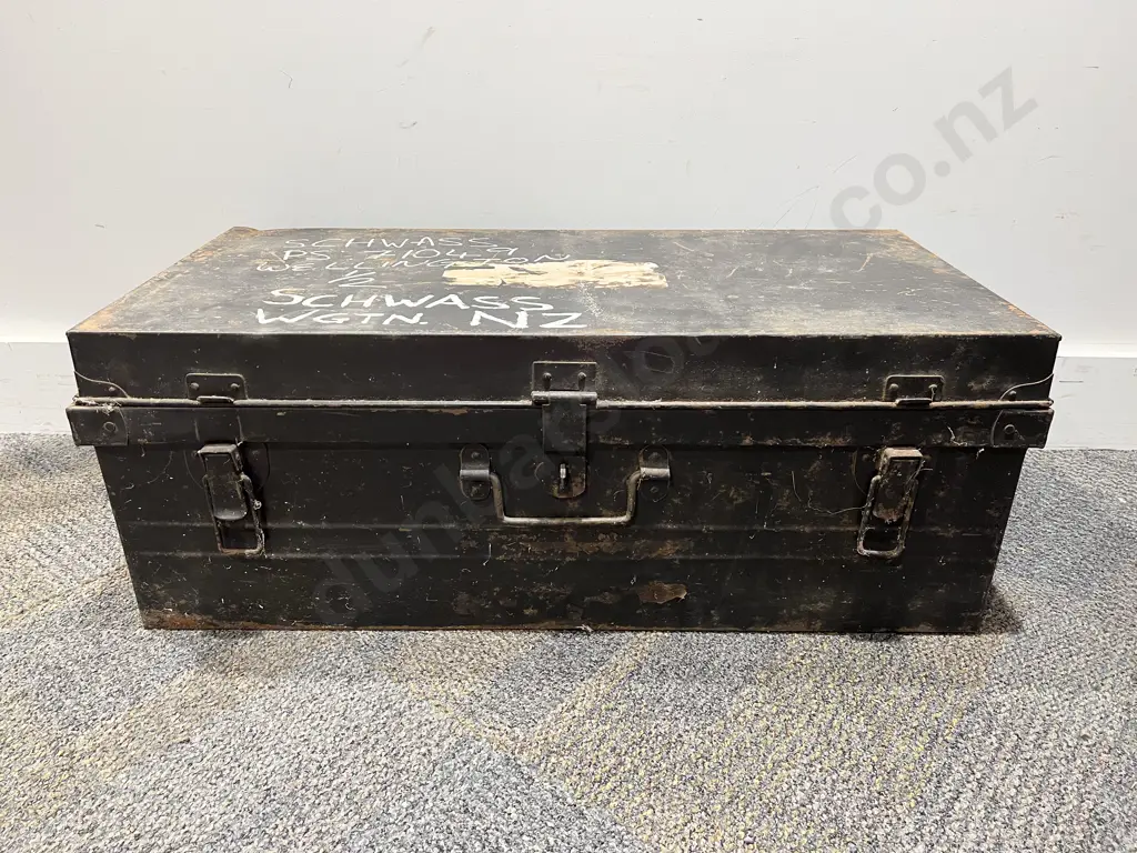 Tin Trunk Image 1++