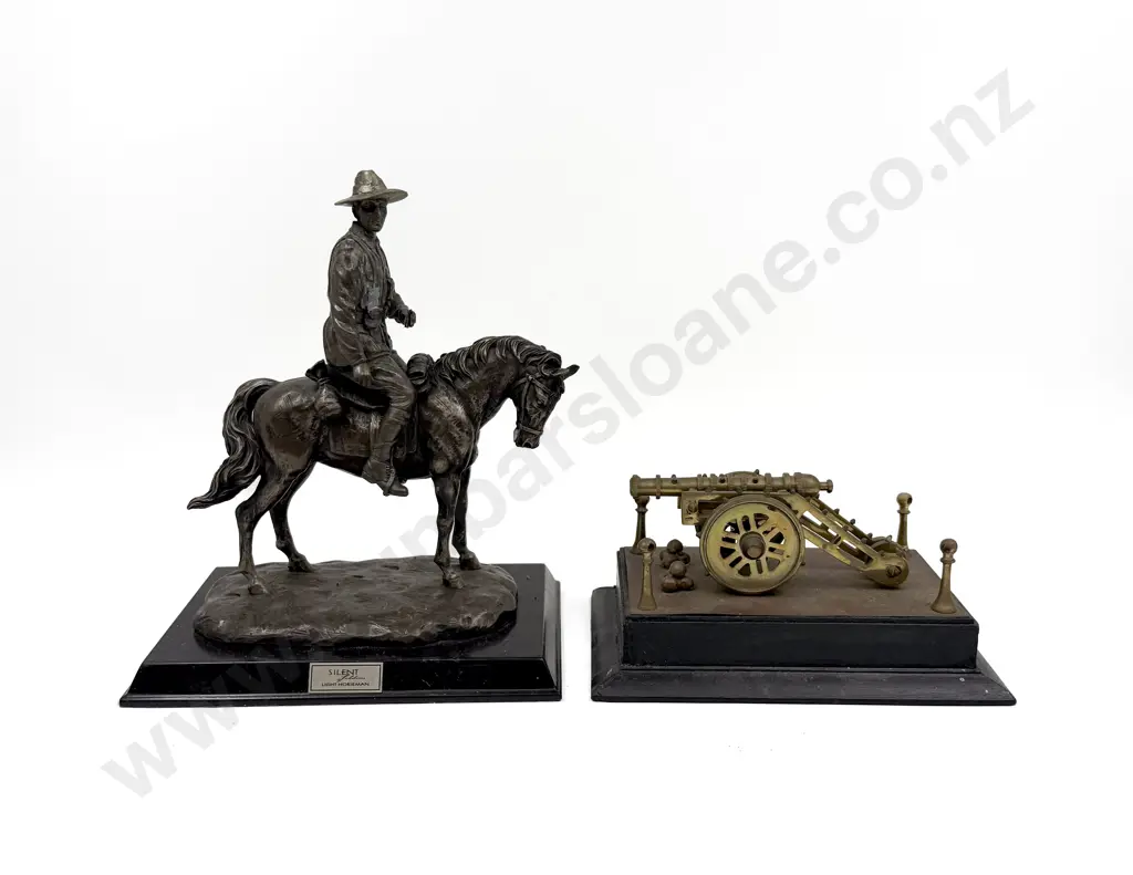 Silent Soliders "Light Horseman" Mounted Figure Together with Small Brass Cannon Image 1++
