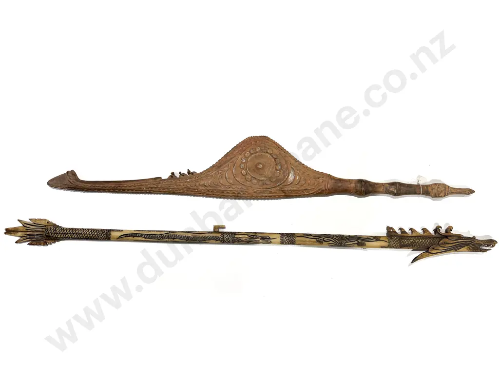 Borneo Resin Type 3-Section Dart Blow Gun (no operational) and Carved Shield Image 1++