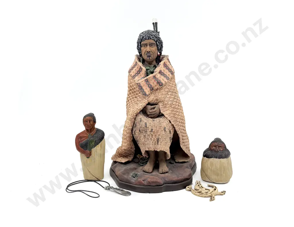 Assorted Maori Figures etc Image 1++