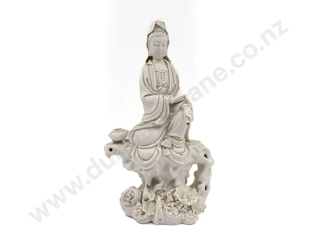 Chinese Figure of Guanyin Image 1++