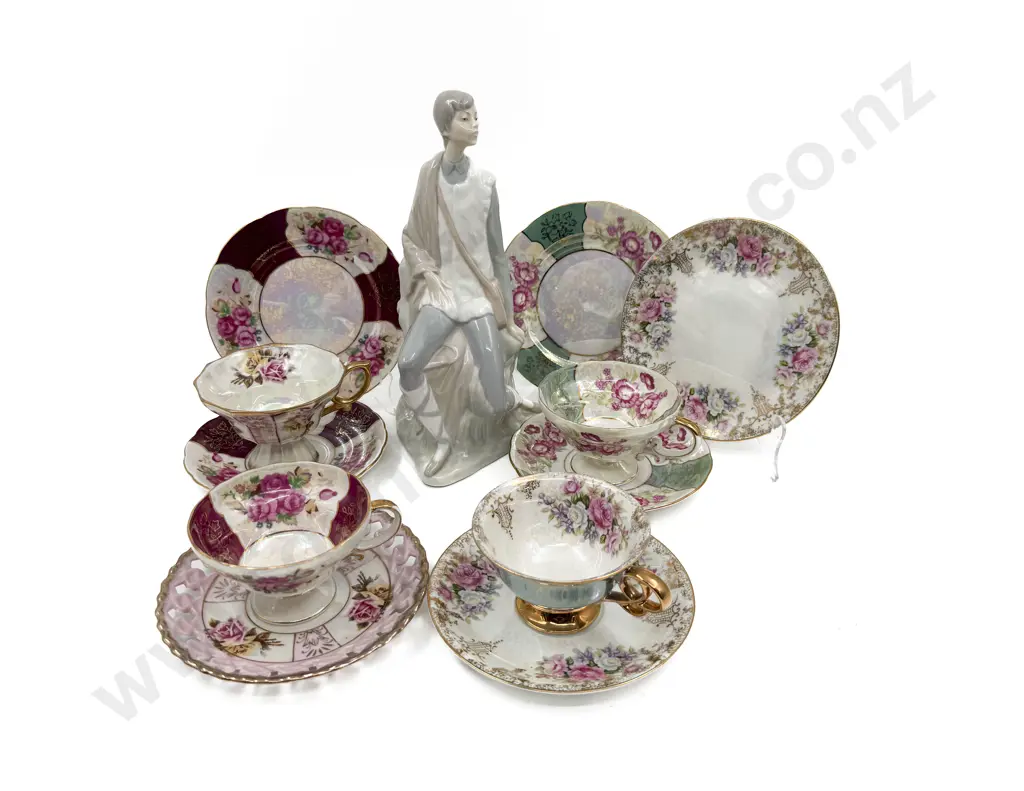 Nao Figure and Assorted Fancy China Image 1++