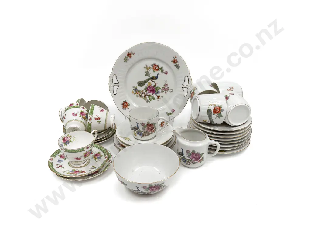 Qty of Assorted of Fancy China Image 1++