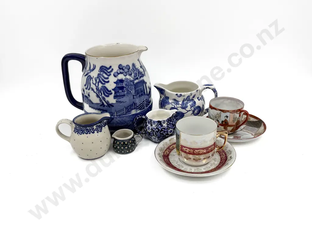 Doulton Blue and White Willow Pattern Jug and Assorted China Image 1++