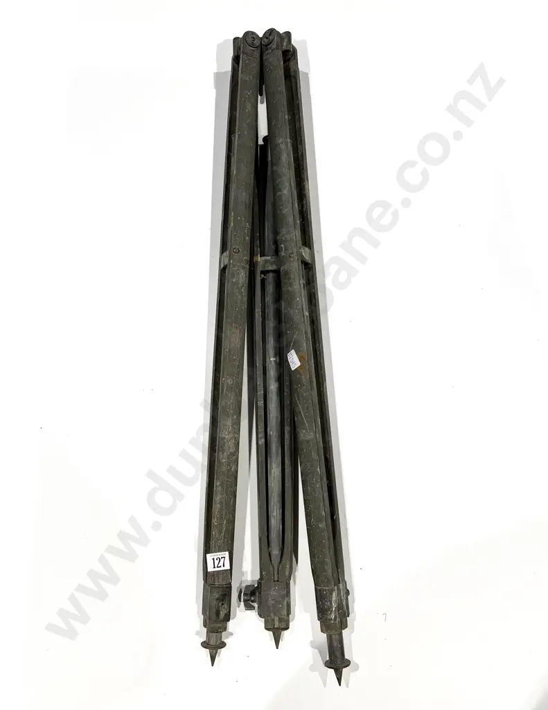 Vintage Tripod Image 1++
