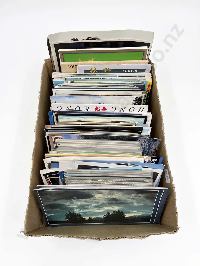 Box of assorted Vintage Post Cards Image 1++