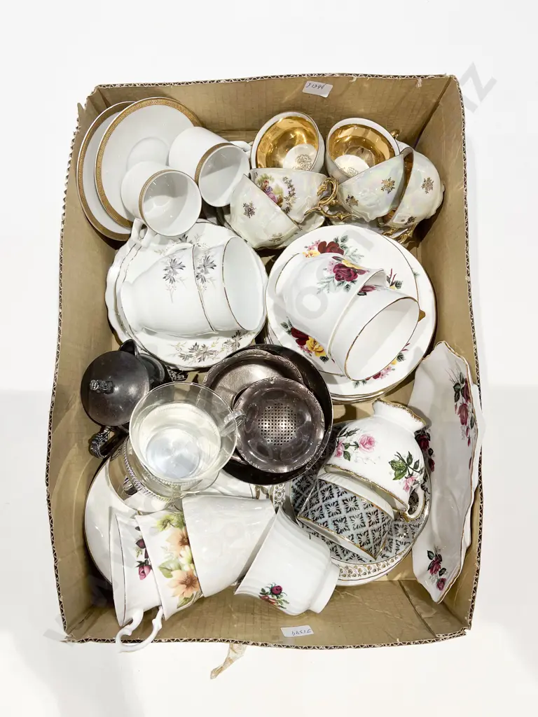 Box of Assorted Fancy China etc Image 1++