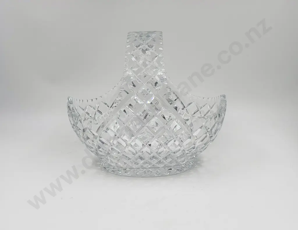 Large Crystal Basket Image 1++