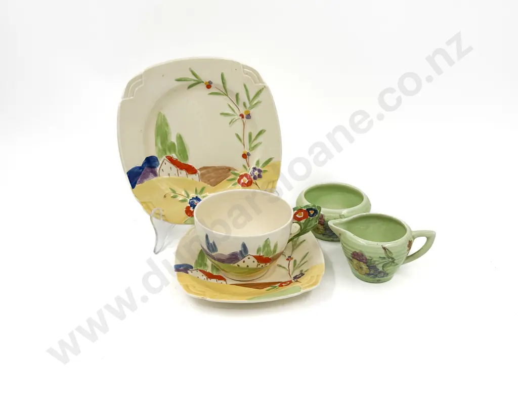 Clarice Cliff Milk Jug and Sugar Bowl with Unmarked Clarice Cliff Tea Cup and Saucers Image 1++