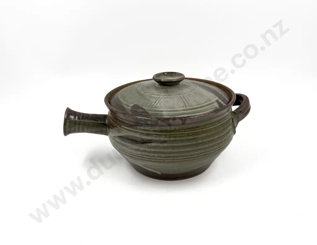Large Peter Stitchbury Pottery Cooking Pot Image 1++