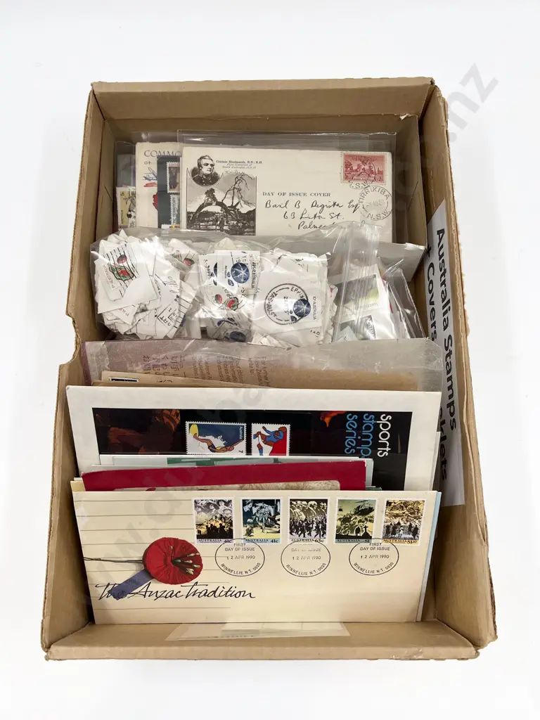 Australian FDC's Postal Histories Stamp Books and Loose Stamps Sorted Image 1++
