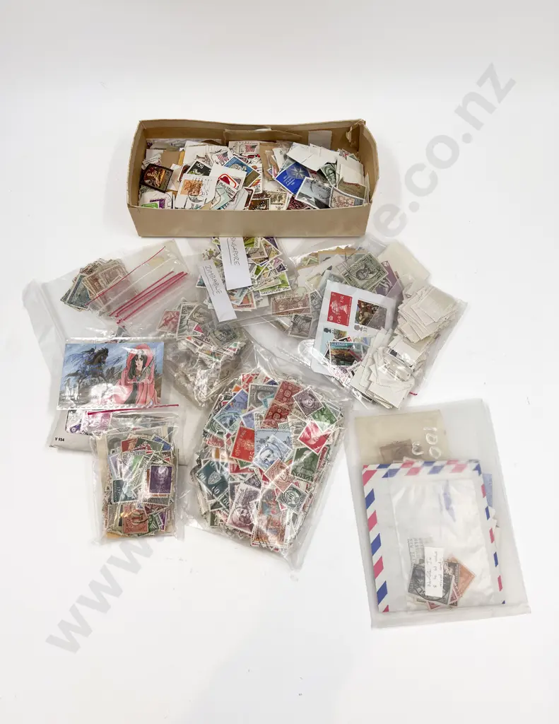 Qty Vintage World Loose Semi-Sorted Stamps Image 1++