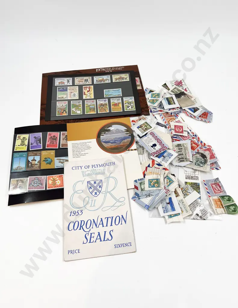 Small Qty of NZ and Other Unsorted Unused - Three Stamp Packs Image 1++