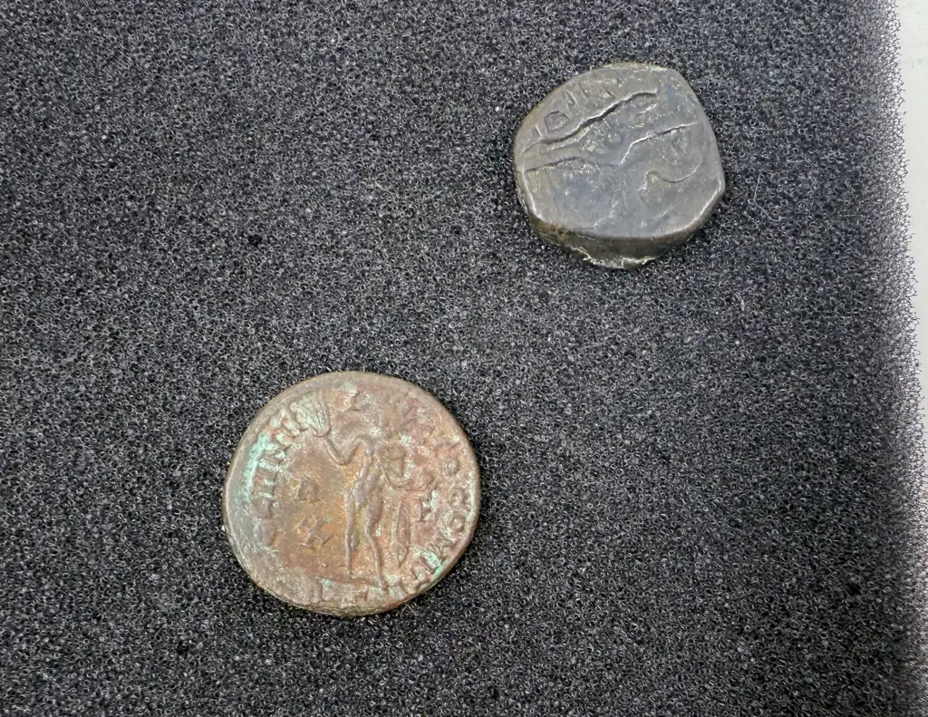 Roman Coin of Licinius (AD308-324) and Old Islamic Coin Image 1++