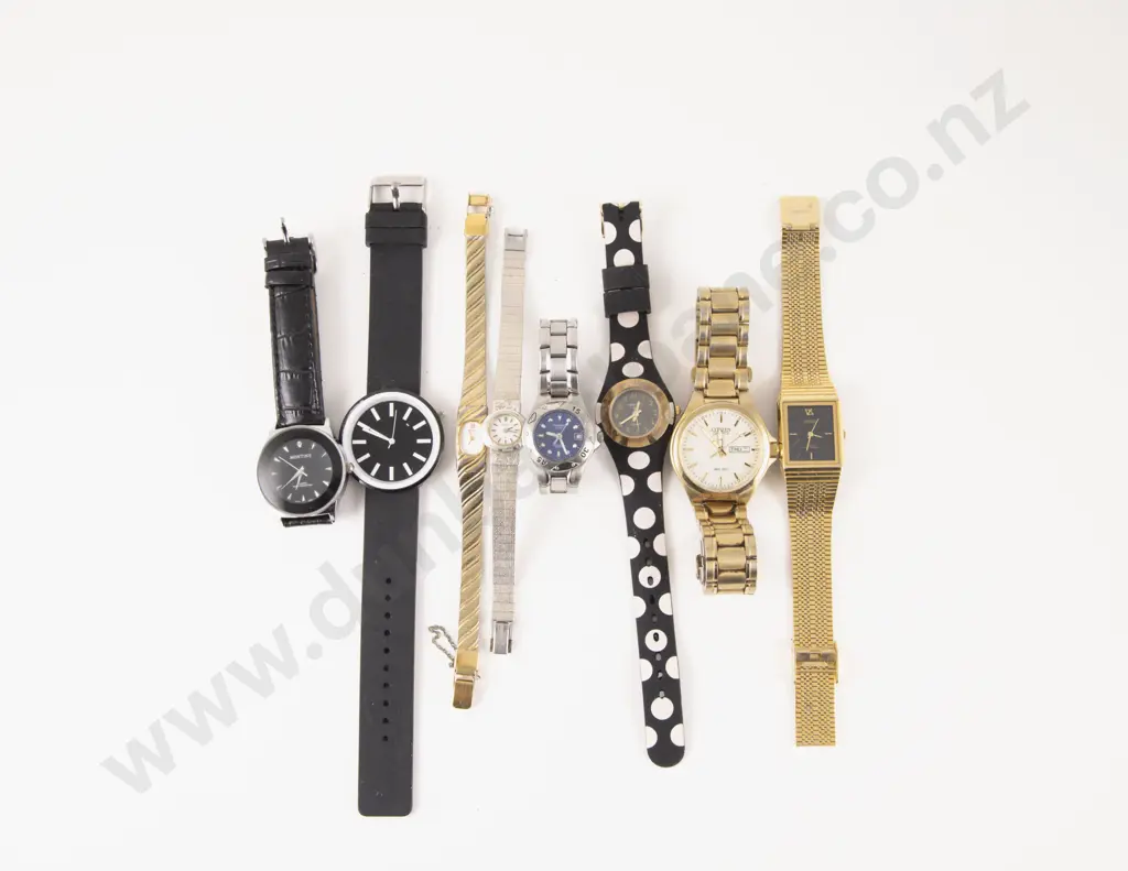 Eight Assorted Gents and Ladies Wrist Watches Image 1++