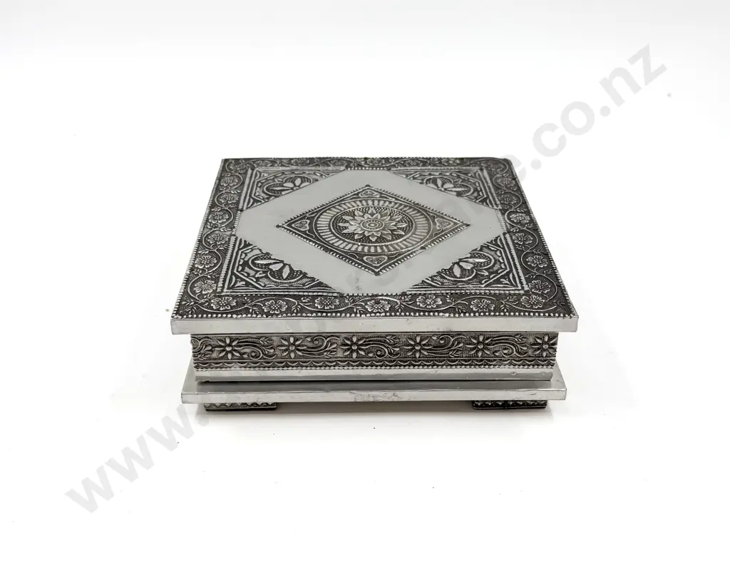 Indian Engraved Jewellery Box Image 1++