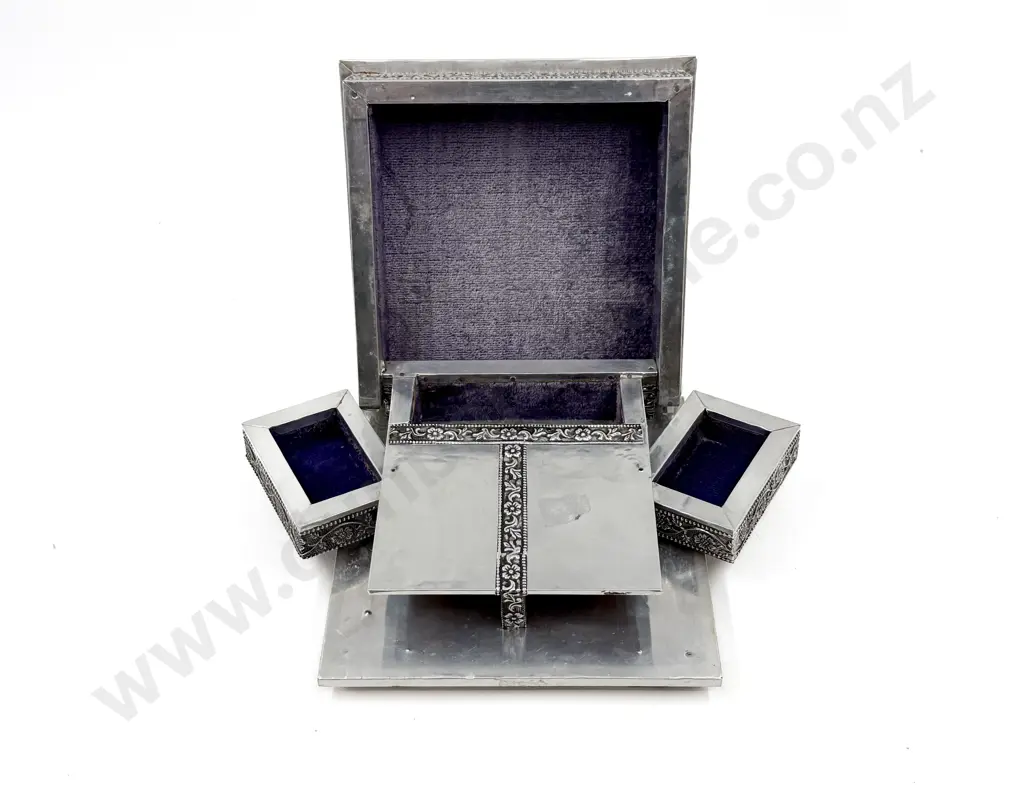 Indian Engraved Jewellery Box Image 1++