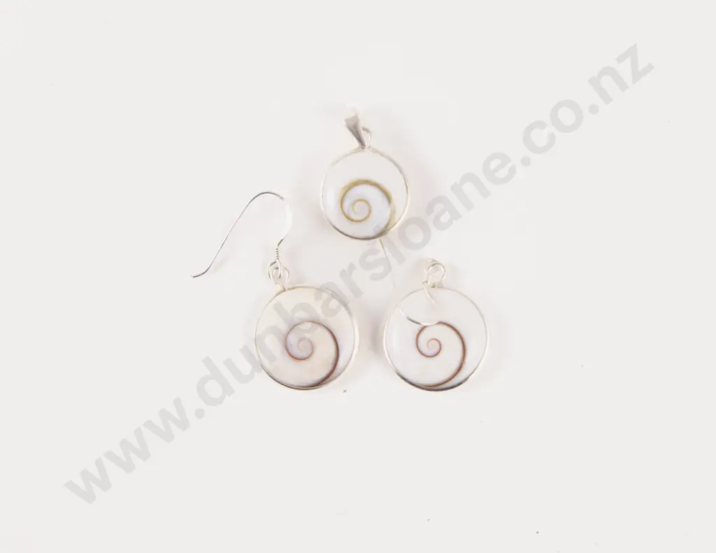 Pair S/S Cats Eye Earrings and Matching Pendant Image 1++
