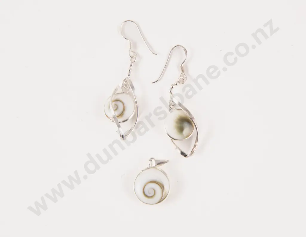Pair S/S Cats Eye Earrings and Matching Pendant Image 1++