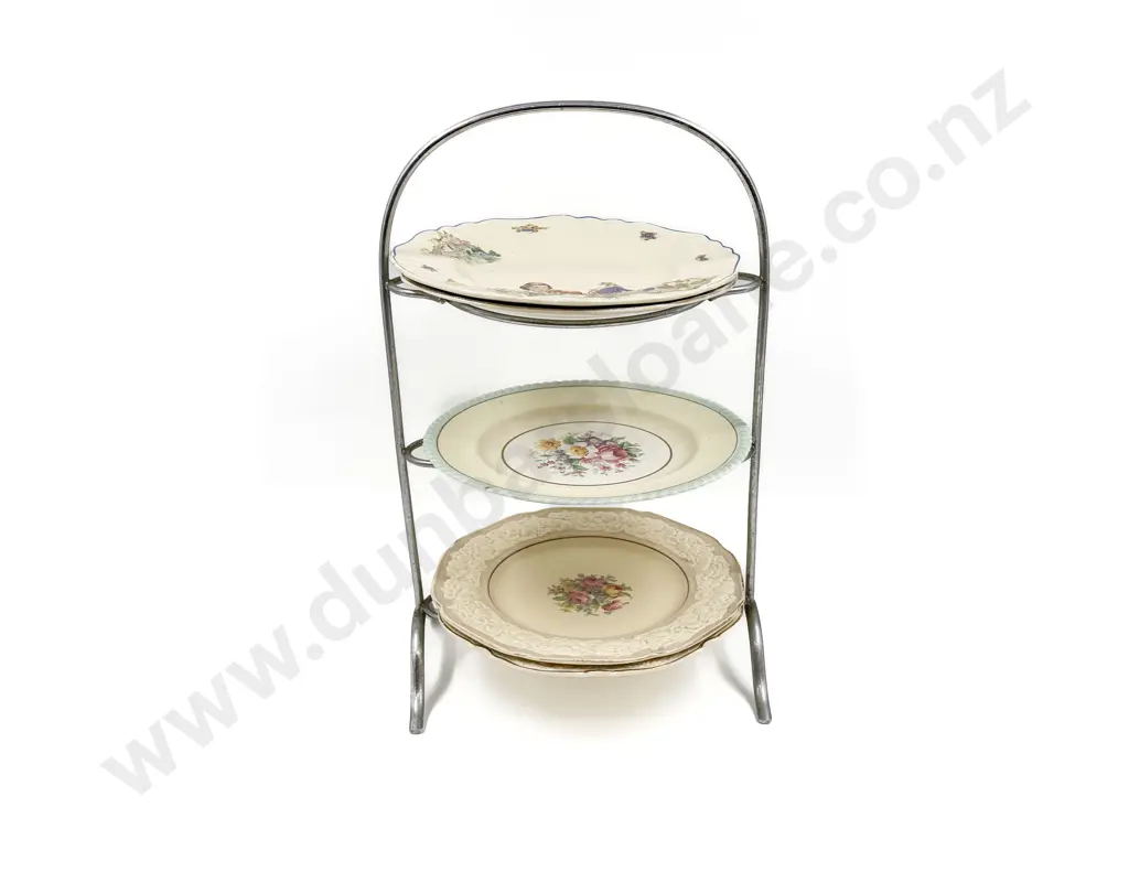Cake Stand with Five Fancy Plates incl Capture of Gulliver Image 1++