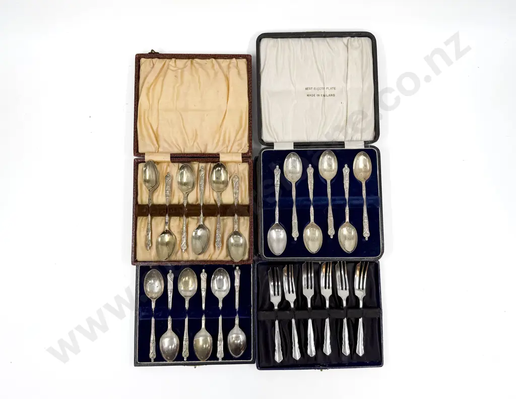 Qty of Boxed S/P Cutlery Image 1++