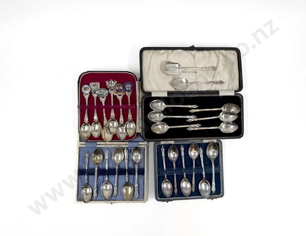Qty of Boxed S/P Cutlery Image 1++
