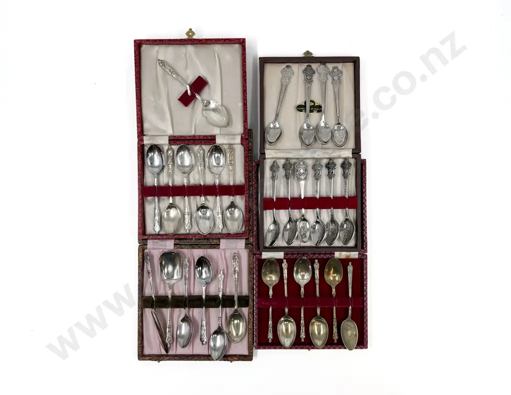 Qty of Boxed S/P Cutlery Image 1++