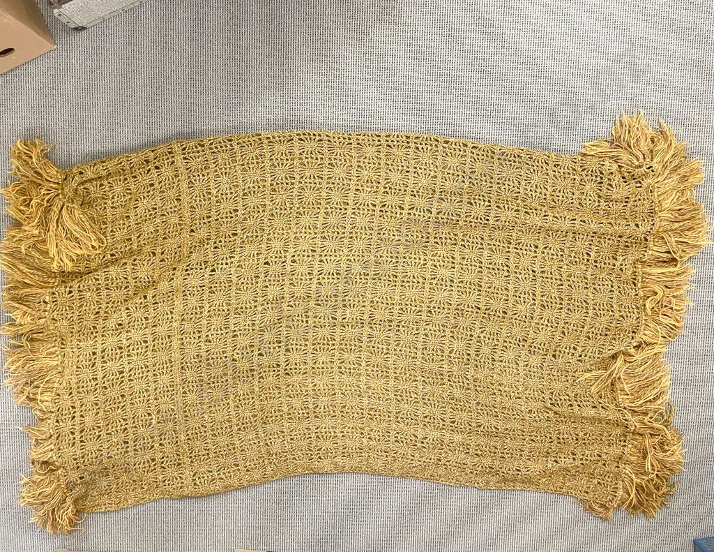 Vintage Woolen Blanket Image 1++