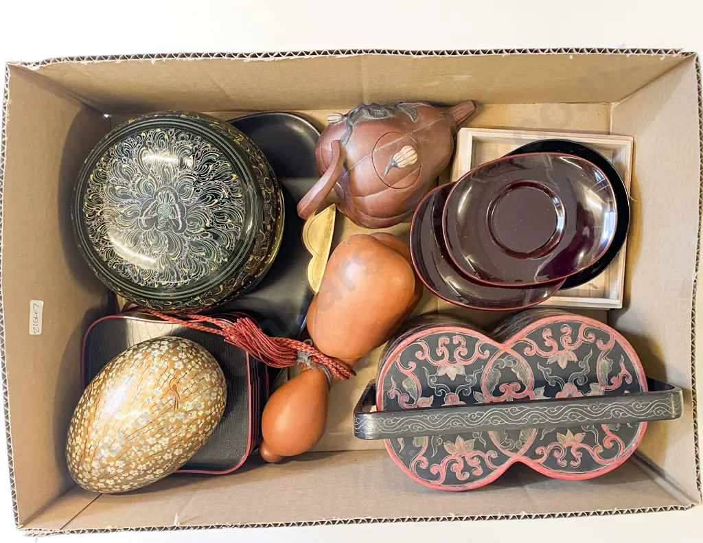 Qty of Assorted Lacquer Ware etc Image 1++