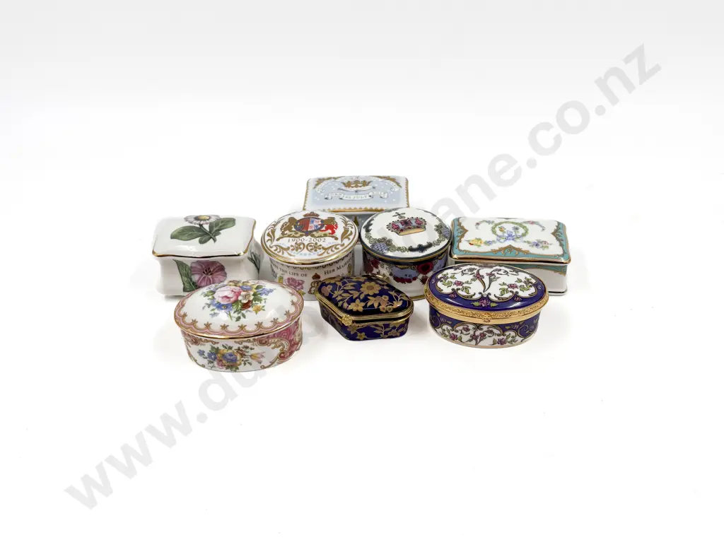 Qty of Assorted Fine China Trinket Boxes Image 1++