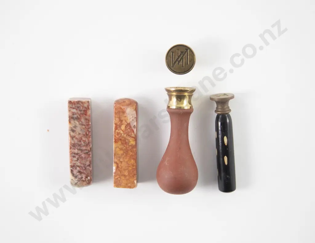 Two Modern Hand Seals with Two Soapstone Pieces Image 1++