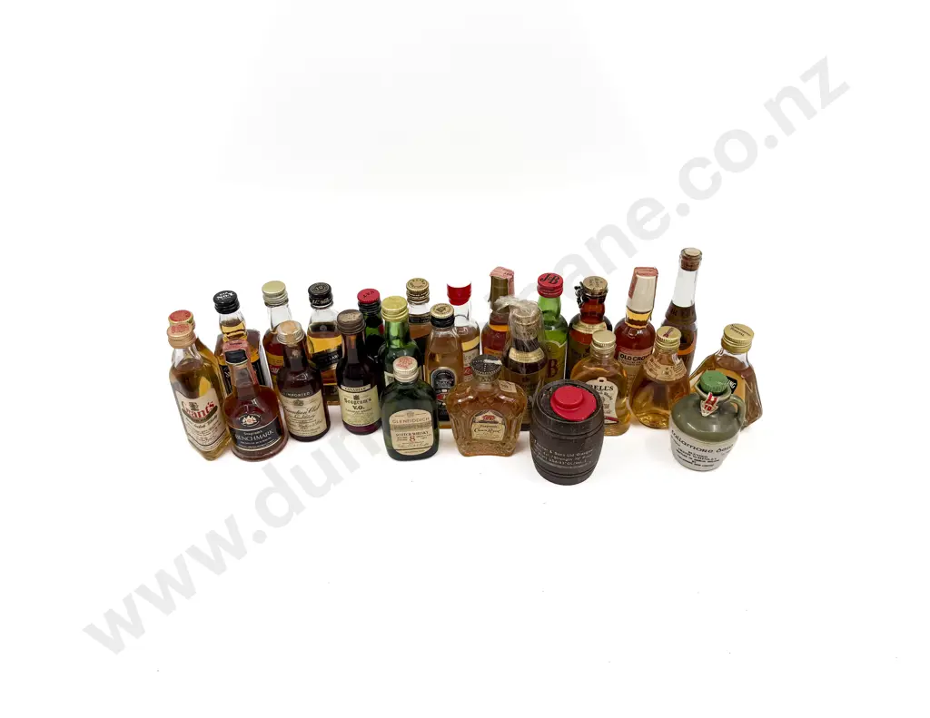 Quantity of Assorted Alcohol Miniatures Image 1++