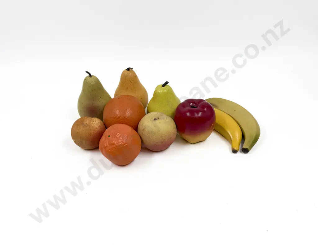 Small Quantity of Assorted Faux Fruit Image 1++