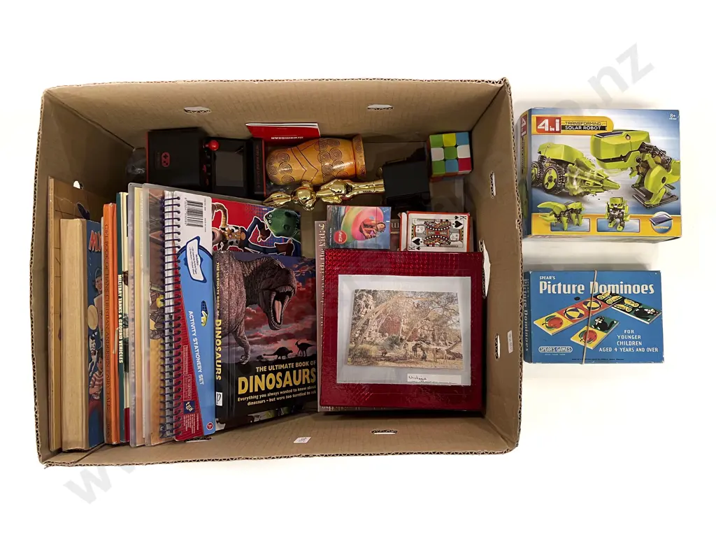 Small Quantity of Assorted Children's Games & Books etc Image 1++
