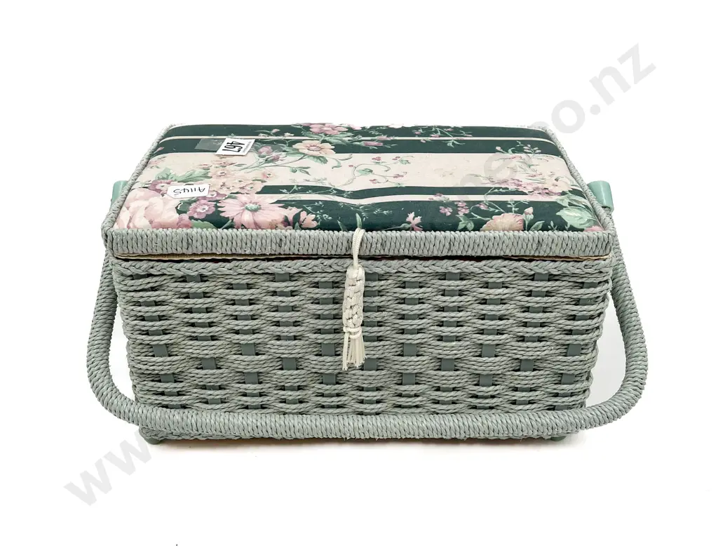 Small Sewing Basket & Assorted Accessories Image 1++