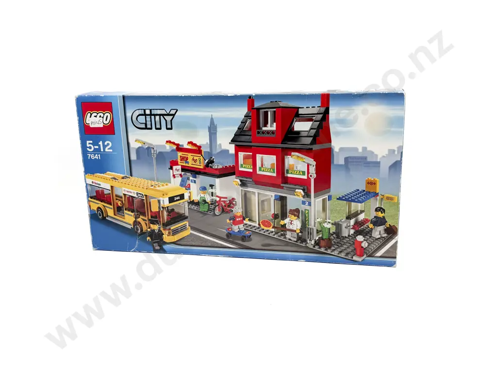 Vintage Lego City Pizza Shop Image 1++