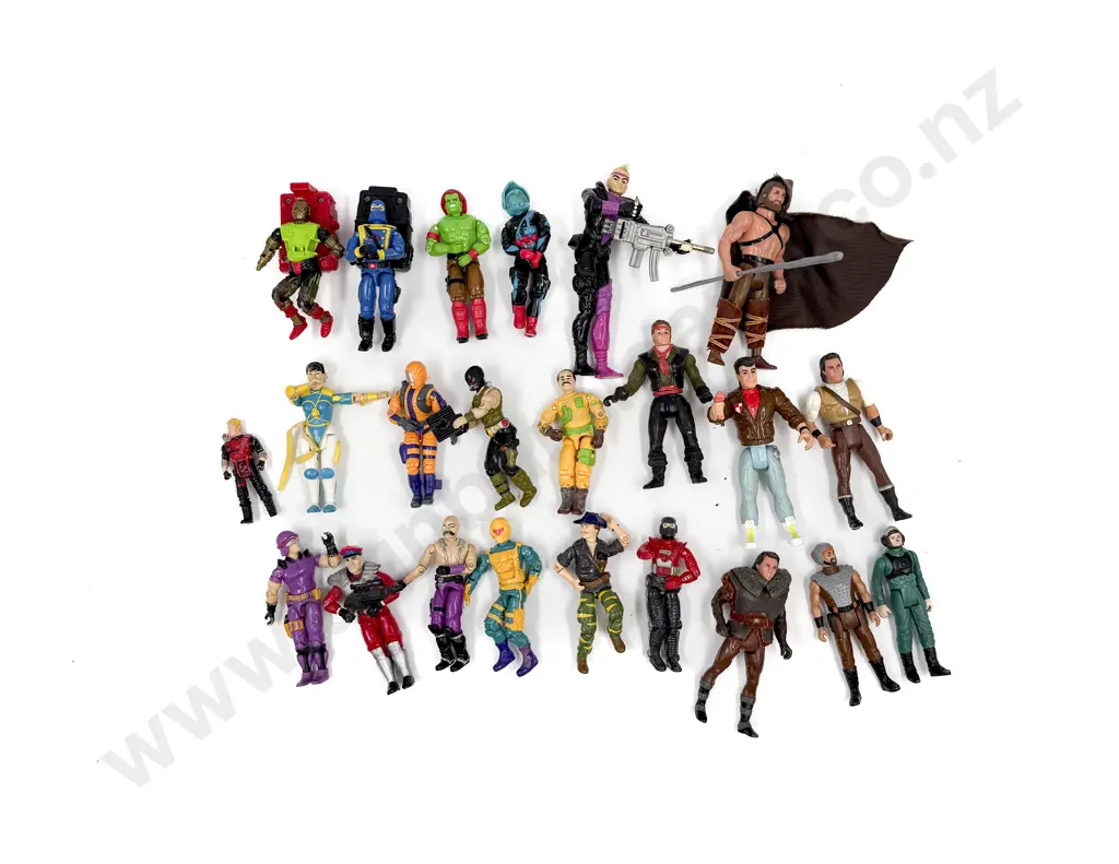 Small Qty of Various Action Figures Image 1++