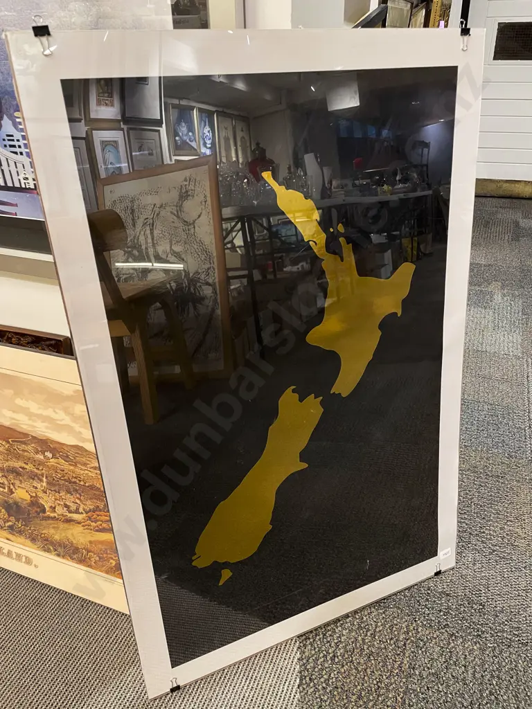 Gold Foil Print Map of NZ Image 1++