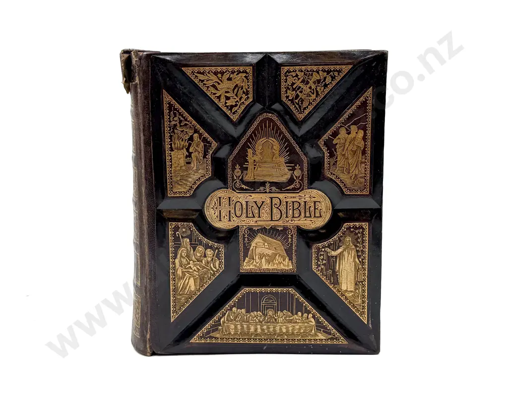 Vintage Pictorial Family Bible Image 1++