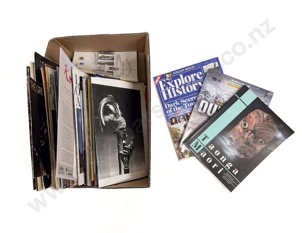 Box of Assorted Vintage Magazines Image 1++