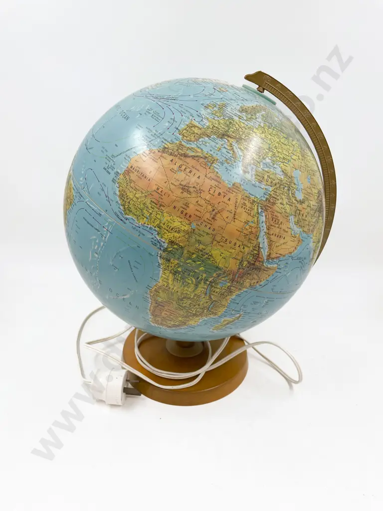 Modern Globe Lamp Image 1++