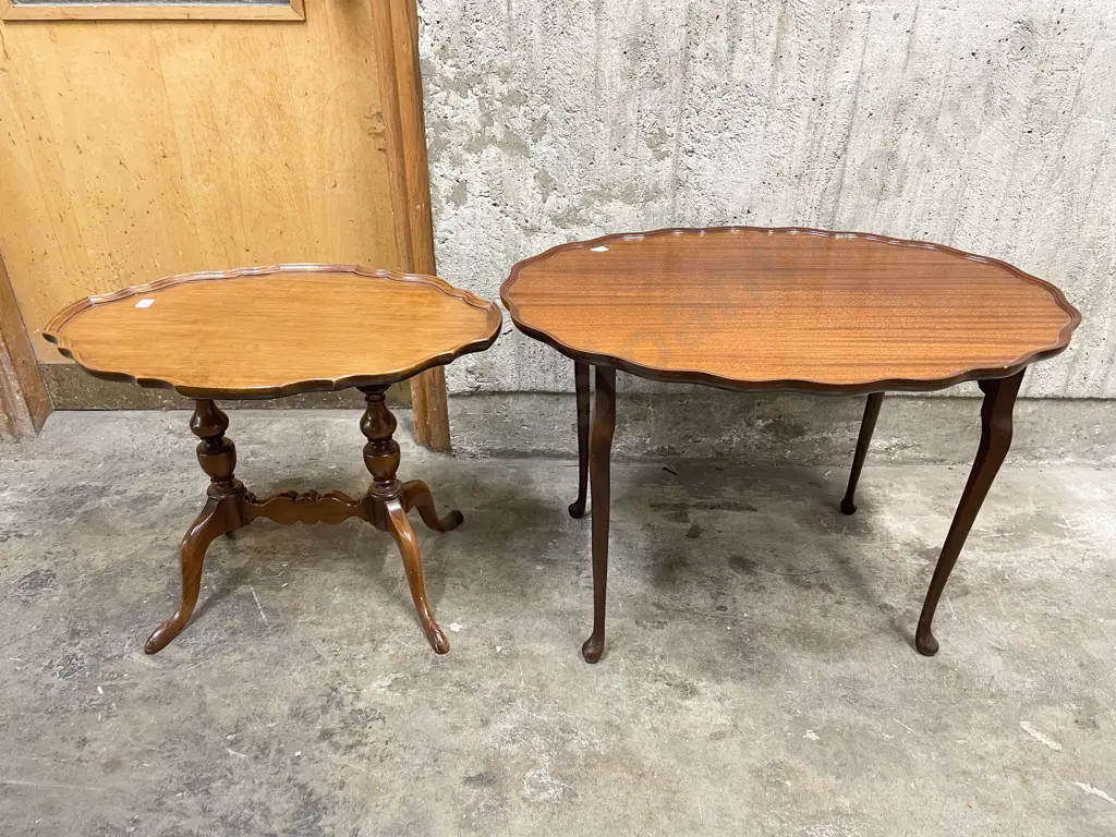 Two Oval Occasional Tables Image 1++