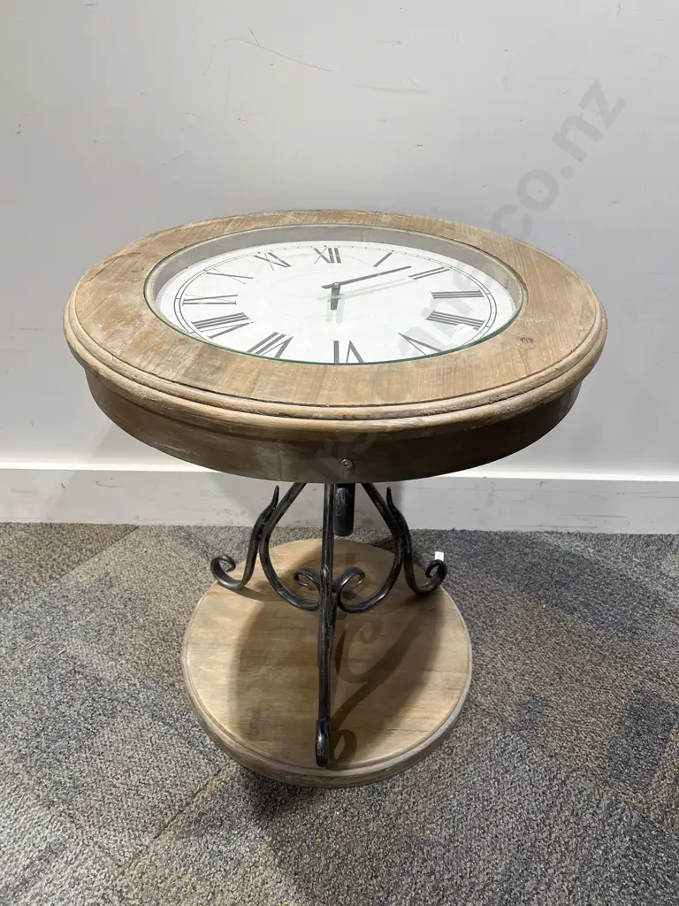 Circular Clock Table Image 1++