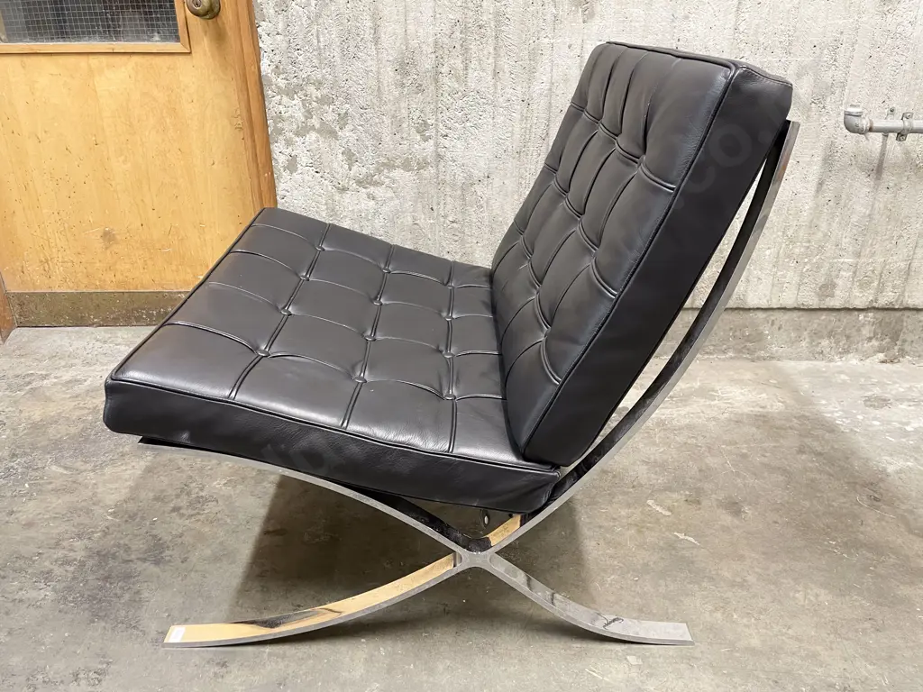Modern Barcelona Chair in Black Leather & Chrome Image 1++