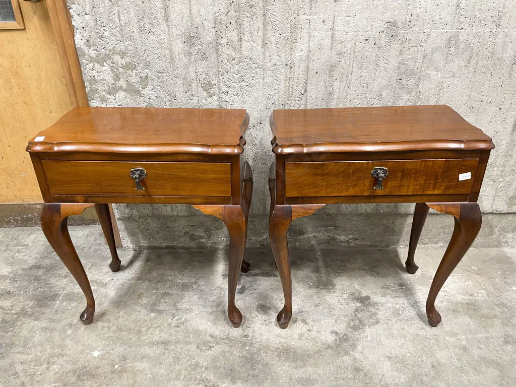 Pair of Mahogany Single Drawer Bedside Tables Image 1++