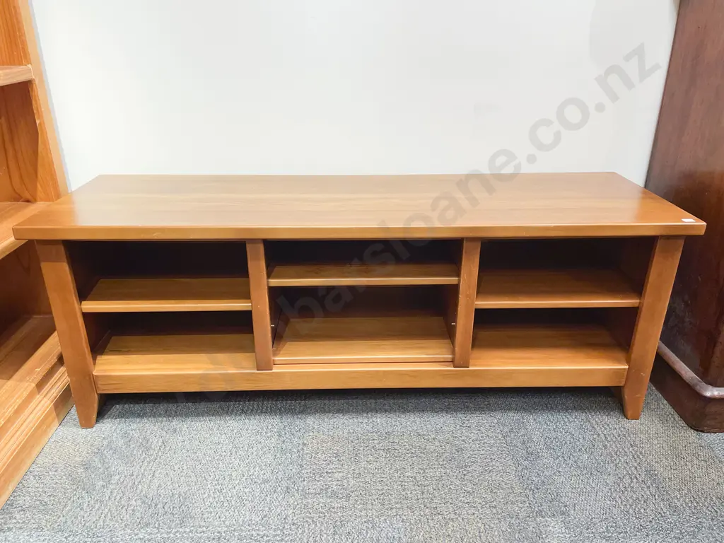 Modern Entertainment Unit Image 1++