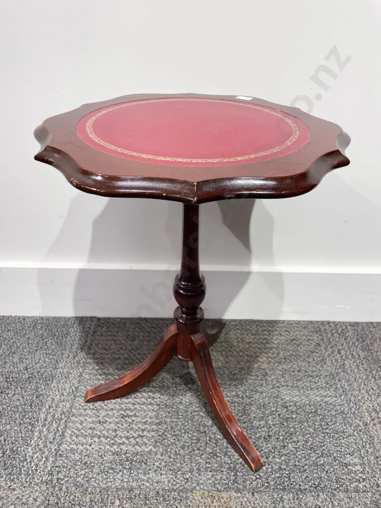 Repro Wine Table Image 1++