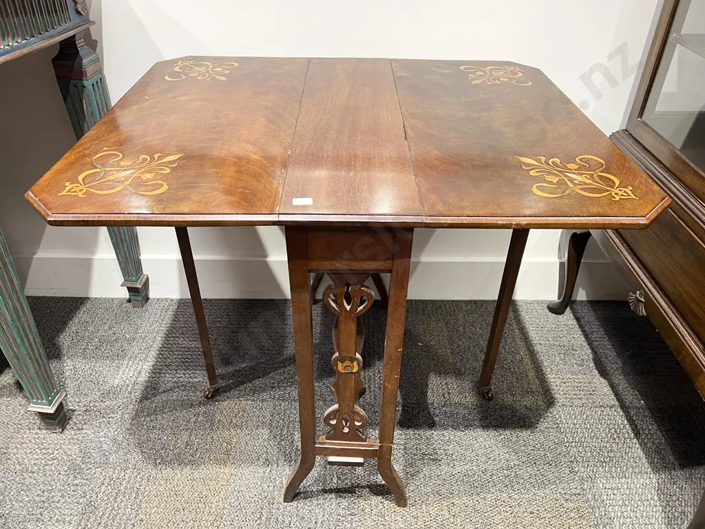 Edwardian Mahogany & Marquetry Sutherland Tea Table Image 1++